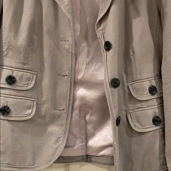 Jacket - Picture 5 of 10